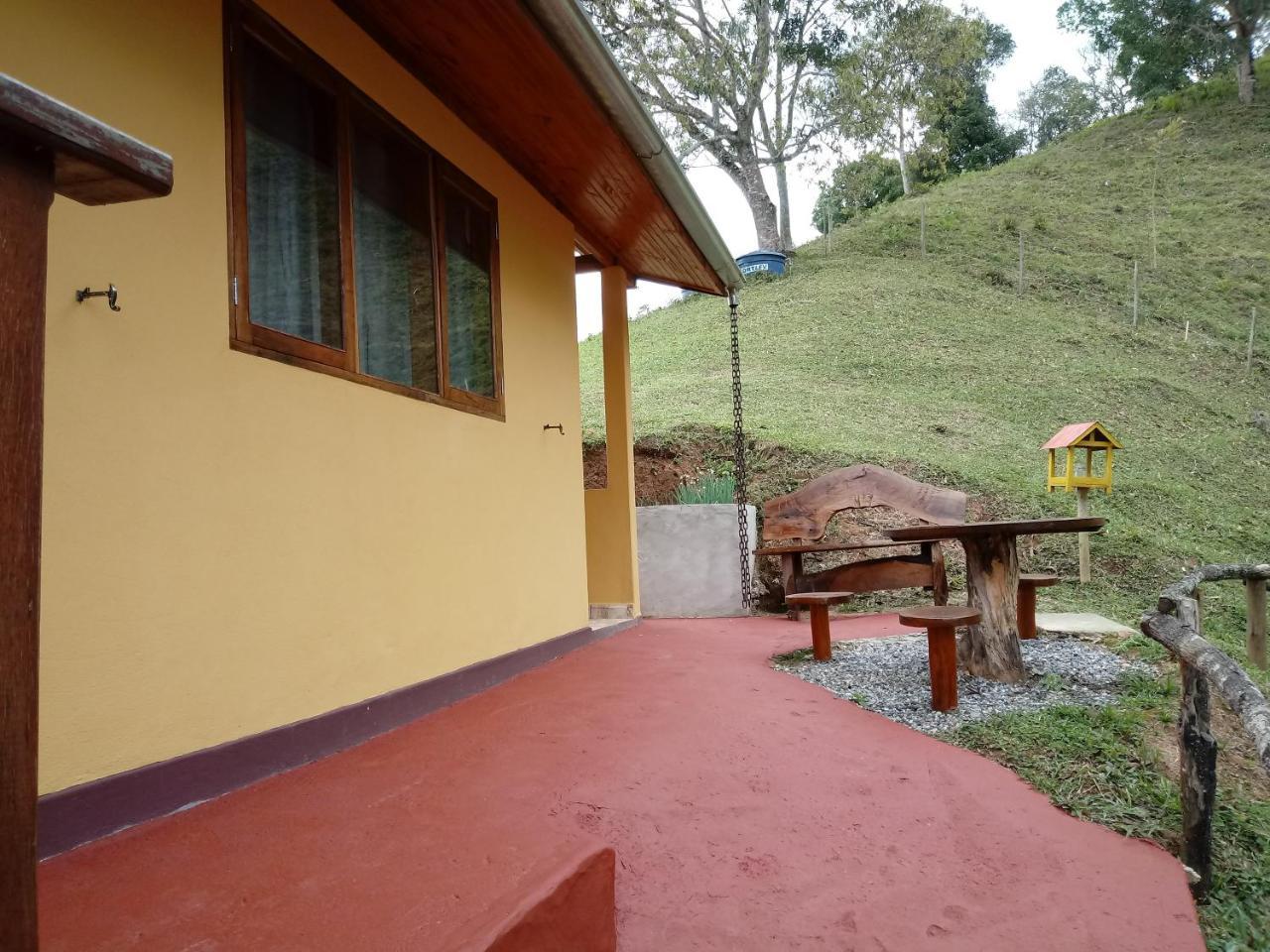 Pousada Recanto Do Ype Aiuruoca Exterior foto